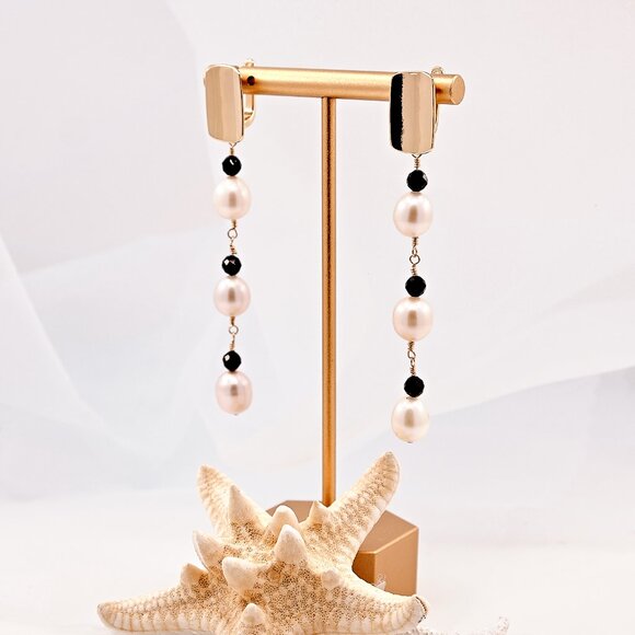 Pearl & Black Spinel Dangle Earrings, 14K Gold Filled Lever Back Earrings - Picture 5 of 9